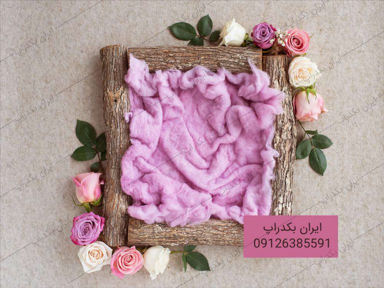 بک گراند عکاسی نوزاد سبد چوبی همراه با گل های رز کد IBD-2498